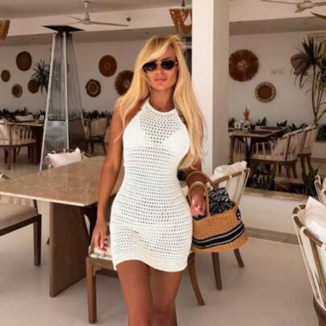 SHEIN Women&#39;s Summer Solid Color European Style Sexy Simple Beach Vacation Hollow Out See-Through Back Tie-Up Short Dress