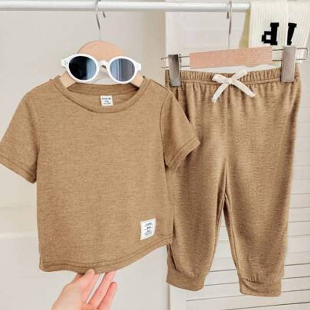 SHEIN Baby Boy 2 Pieces Outfit With Soft High-Elastic Fabric, Decorated Buttons, Knitted Soft Round Neck Short Sleeve Top And Elastic Waist Long Pants, Suit