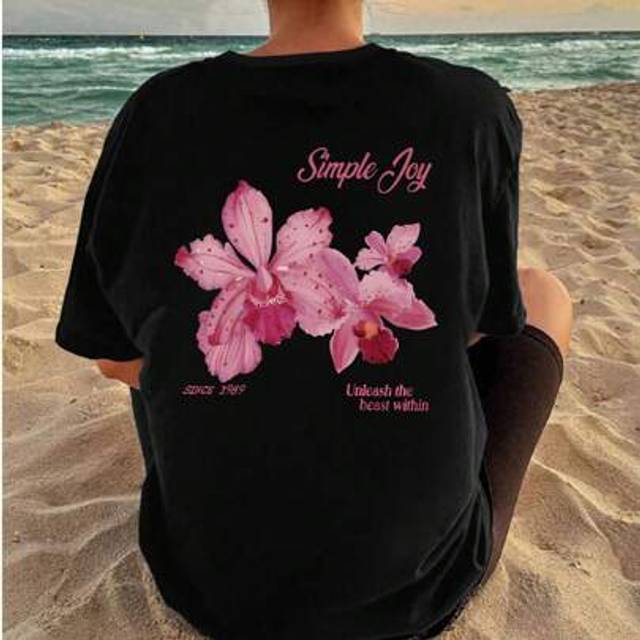 SHEIN Women&#39;s Casual Everyday Floral Graphic Print Round Neck Short Sleeve T-Shirt Women&#39;s Summer Top Graphic T-Shirt