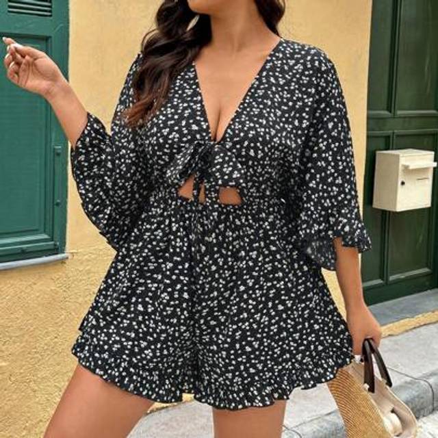 SHEIN Plus Size Leisure Ditsy Floral Ruffle Trim Romper Summer Vacation Outfits Woman Spring Western Boho Rave Outfits Festival Old Money Style Women Cute T