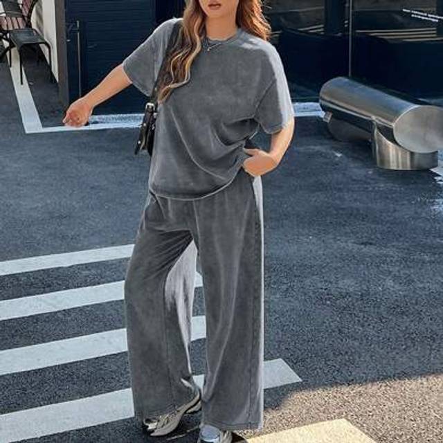 SHEIN Plus Size 2pcs Set: Distressed Acetate Gray Melange Loose T-Shirt + Wide Leg Pants, Cotton Suit, Comfortable Spring/Summer Outfit Casual Sets For Wome