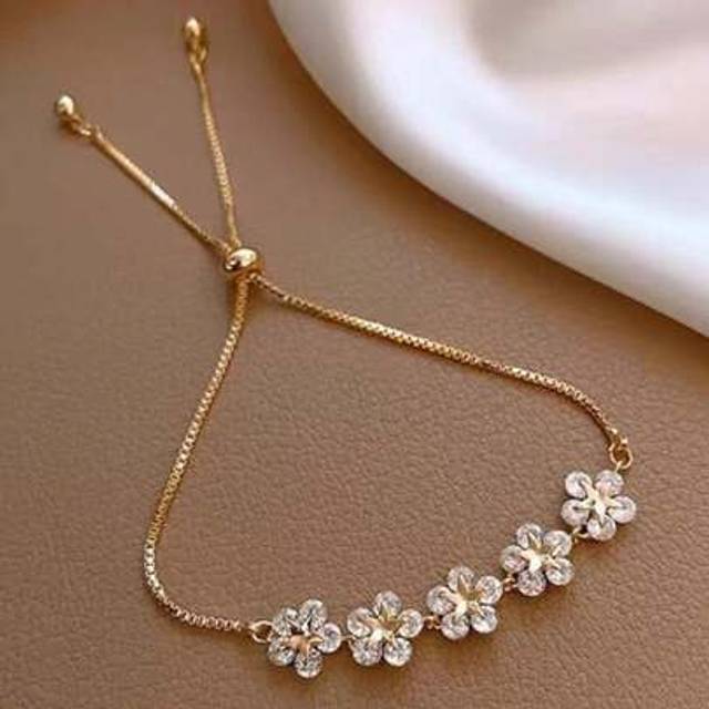 SHEIN Adjustable Flower Beaded Chain Bracelet Inlaid Shiny Zirconia Copper Hand Jewelry Decor For Women & Girls Valentines