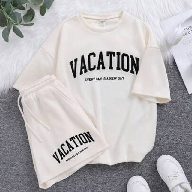 SHEIN Tween Girls Casual Knit Round Neck Short Sleeve Letter Print T-Shirt And Shorts 2 Pieces Set