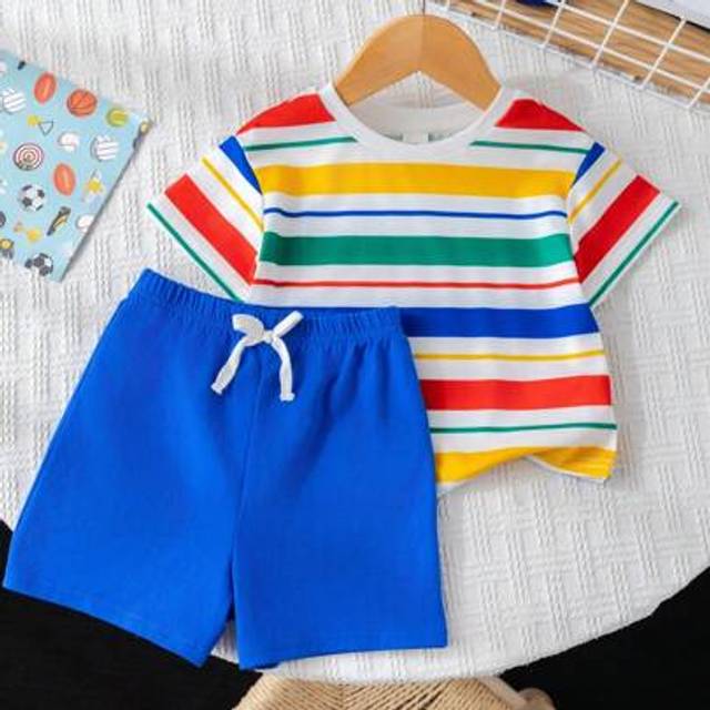 SHEIN 2pcs/Set Baby Boys Casual Cute Stripe Pattern Loose Crew Neck Knitted Sweater Top And Shorts 2 Pieces Outfit, Suitable For Spring & Summer, Indoor & O