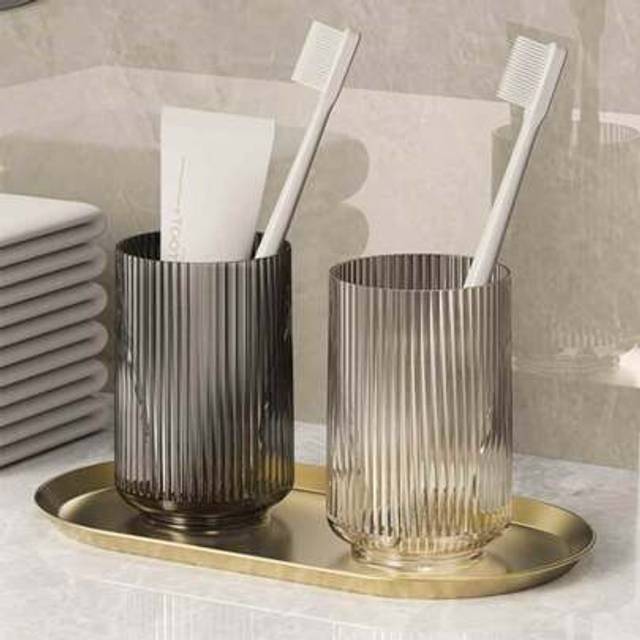 SHEIN 2PCS Sturdy Clear Plastic Toothbrush Mug - Stylish Bathroom Mug With Ribbed Design For Modern Minimalist Decor In Homes And Hotels, Light Luxury Clear
