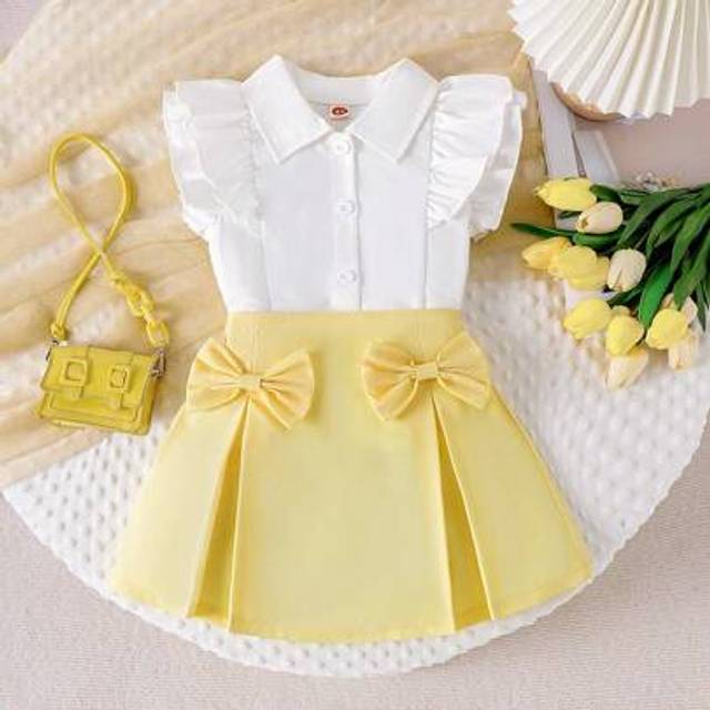 SHEIN 2pcs/Set Young Girl Cute Ruffle Strap Sleeveless Top & Bowknot Skirt Set, Summer