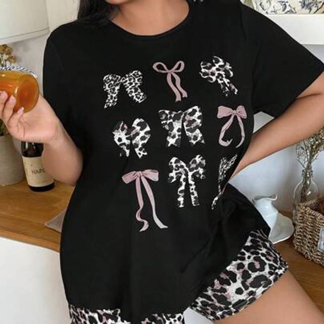 SHEIN Plus Size Leopard Print Bow Decor Casual Pajama Set