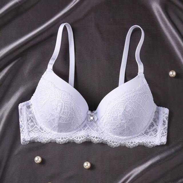 SHEIN 1pc Contrast Lace Sexy Push Up Romantic Wire Free Bra For Small Chest Women Lingerie