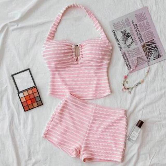 SHEIN Teen Girls 2pcs Vacation/Leisure Halter Top & Super Short Shorts Set, Pink Textured Cute Outfit Suitable For Summer Wear & Home