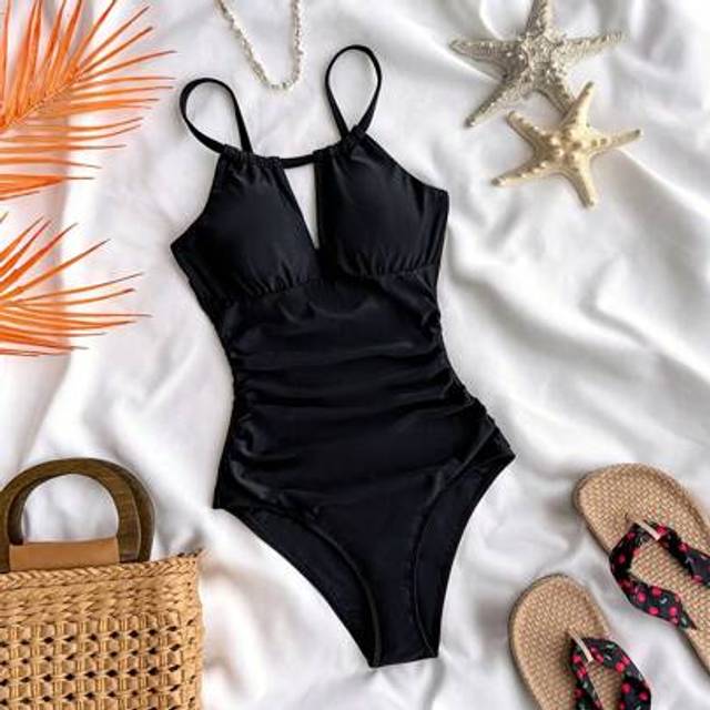 SHEIN Teen Girls&#39; Black One-Piece Swimsuit With Halter Neck, Waist Ruching, And Cutouts, Suitable For Beach And Ocean