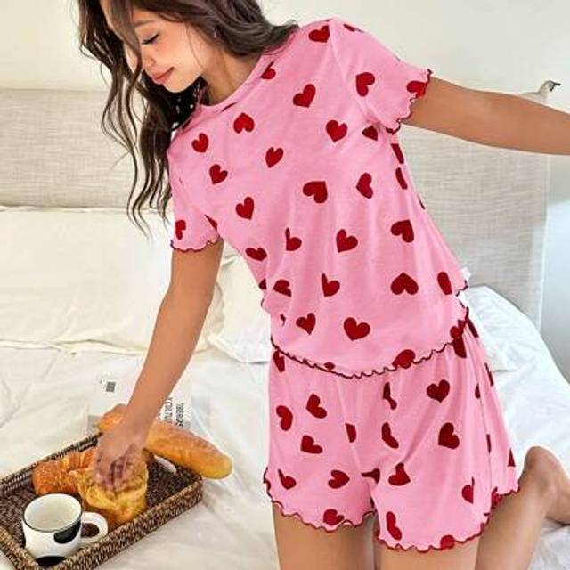 SHEIN Teen Girl Heart Print Ruffled Edge Short Sleeve & Short 2pcs Soft Simple Flame Retardant Pajamas Set Strawberry Girls Clothes For Teen Pj Set For Teen