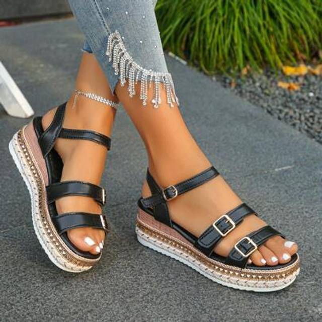 SHEIN Women&#39;s Black Summer Rivet Decor Double Buckle Platform Heeled Sandals, Solid Color PU Leather Round Toe, Wedge Chunky Heel