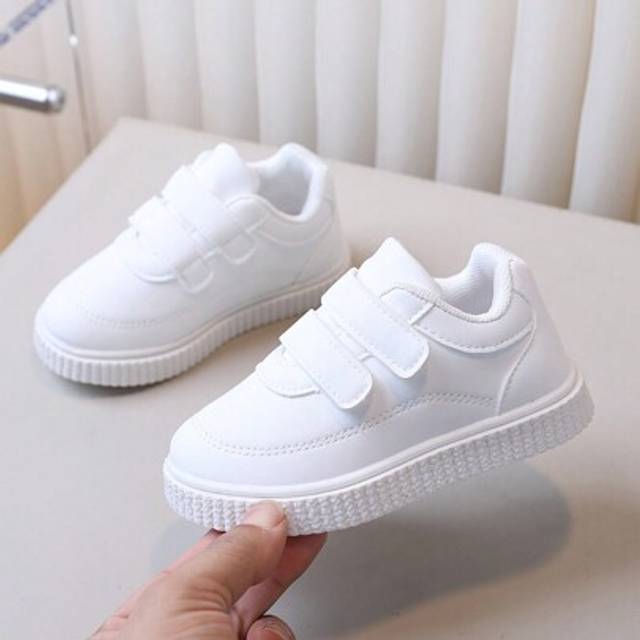 SHEIN 1 Pair Girls Fashion Sneakers, Soft Bottom Lightweight Running Shoes, Toddler Walking Shoes