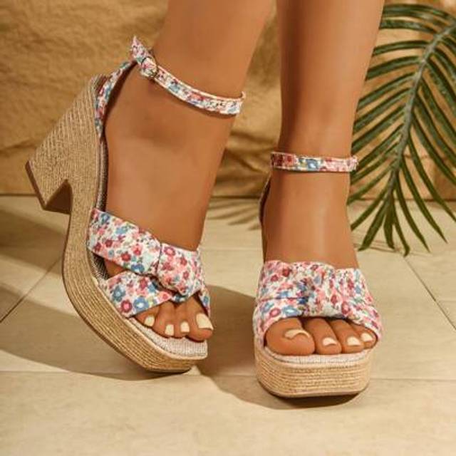SHEIN Women&#39;s Bow Decor Faux Linen Rope Sole, Wedge Thick Bottom Sandals. Summer Open Toe Waterproof Platform One-Piece Heel Design, Bohemian Ballerina Styl