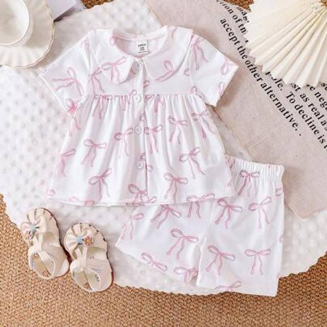 SHEIN Baby Girls Summer Set Bow Allover Print Cute Ruffled Collar Blouse + Shorts