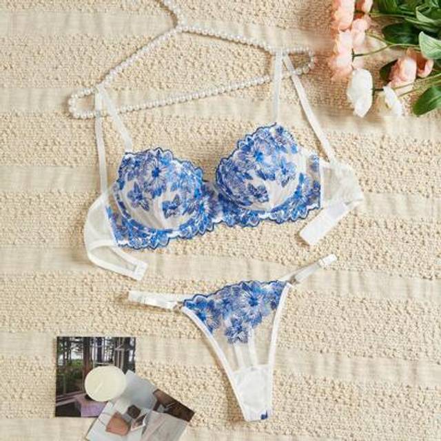 SHEIN 2pcs Blue Vintage Lady Sexy Bra & Thong Lingerie Set