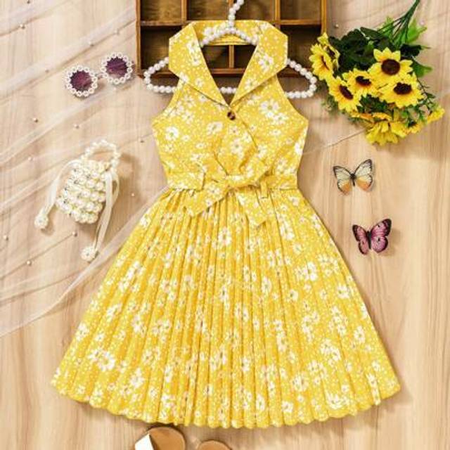 SHEIN Young Girl Ditsy Floral Spaghetti Strap Dress, Yellow Bohemian Casual Summer Dress For Beach Vacation, Photo Shoot Must-Have, Soft & Breathable, For O