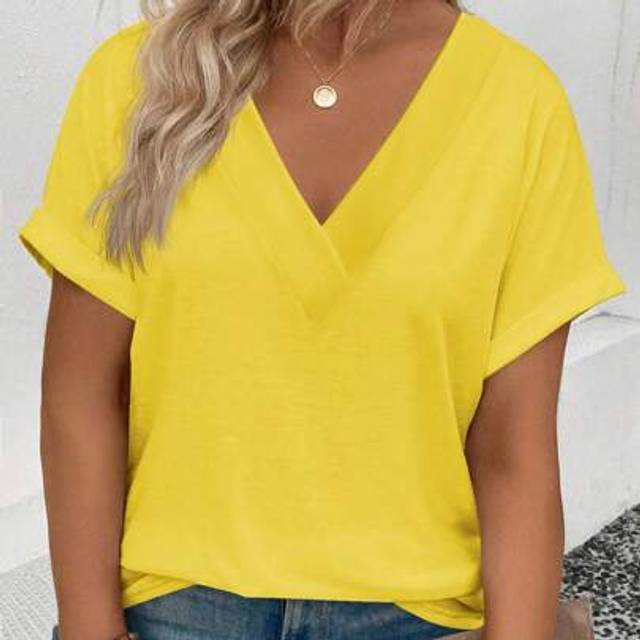 SHEIN Women&#39;s V-Neck Short Sleeve Curved Hem All-Match Casual T-Shirt, Plus Size Versatile