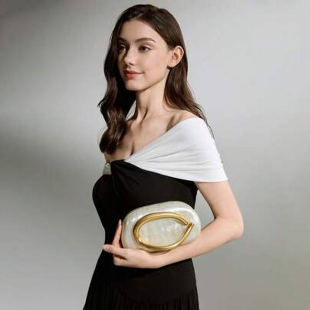SHEIN Gold Closure Box Acrylic Clutch Bag, Women&#39;s Evening Wedding Party Cute Purse Handbag, 2024 Winter New Square Shape, Bags Ladies Elegant
