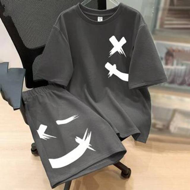 SHEIN 2pcs/Set Teen Boys Casual Face Print Knit Short Sleeve Top Tee And Printed Shorts Set, Minimalist Versatile Loungewear