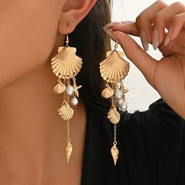 SHEIN 1 Pair Bohemian Ocean Style Women Earrings, Fashion Shell, Conch, Faux Pearl, Starfish, Marine Life Shape Pendant Tassel Design Earrings For Daily, St