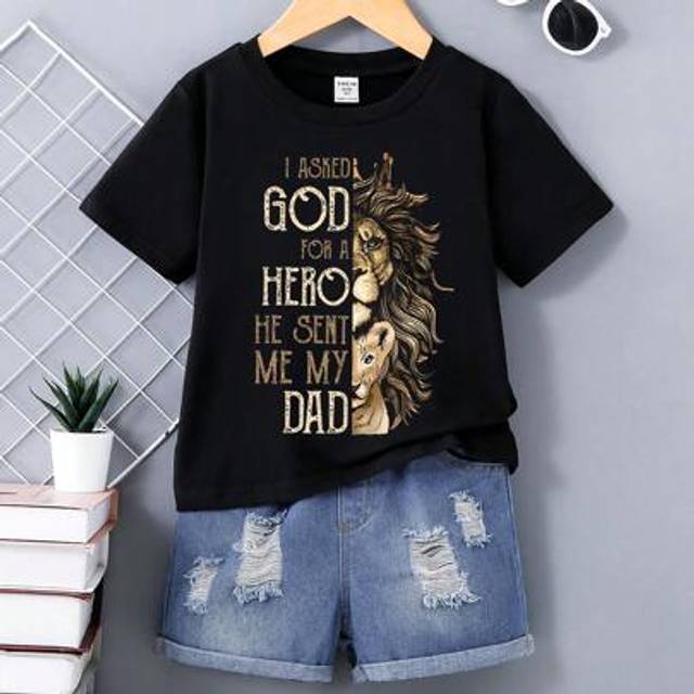 SHEIN 2pcs/Set Toddler Boys Lion & Slogan Print T-Shirt And Denim Shorts Set, For Summer Outdoor Wear