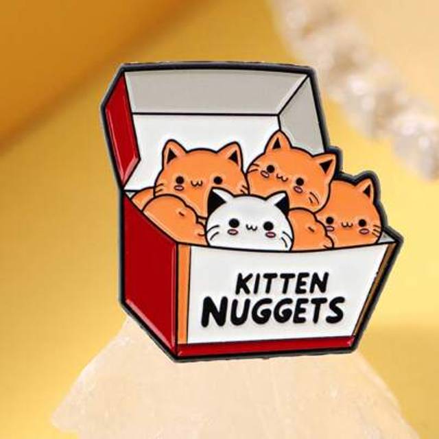 SHEIN 1PC Cute Cat Enamel Pin Animal Lover Brooch Pines Lapel Pins Badge On Backpack Clothing Accessories Kawaii Jewelry Friends Gifts