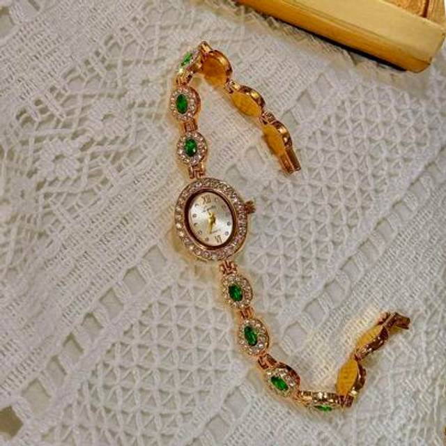 SHEIN 1pc New Arrival High-End Colorful Tourmaline Gemstone & Zirconia Inlaid Luxury Vintage Elegant Fashion Women&#39;s Watch; Ellipse Shaped Dial & 30m Waterp