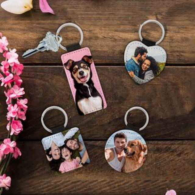 SHEIN 1pc Personalized Photo Leather Keychains, Custom Custom Keychains With Photos, Custom Pet Photos, Couple Photos And Family Photos, Custom Gifts For He