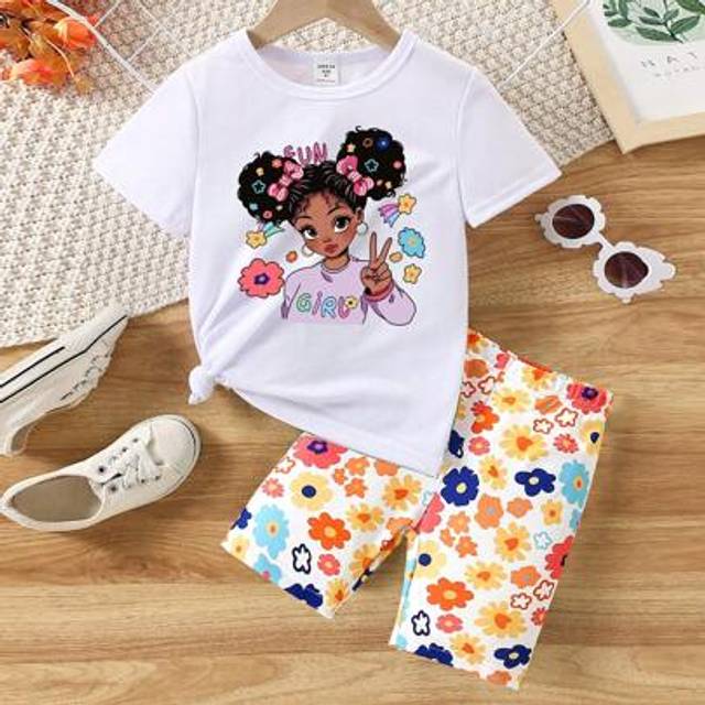 SHEIN Young Girls&#39; Casual Printed Round Neck Short Sleeve T-Shirt And Cycling Shorts Set, 2pcs For Summer