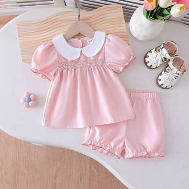 SHEIN 2pcs/Set Infant/Baby GirlCasual Cute Fashion Round Neck Shorts Set, Spring/Summer, 0-3Y