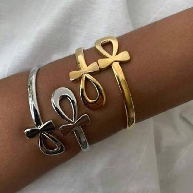 SHEIN 1pc Ankh Egyptian Vintage Cuff 18k Gold Plated Stainless Steel Power Bracelet Stainless Steel Ankh Cross Queen Health Bracelet Bracelet For Men And Wo