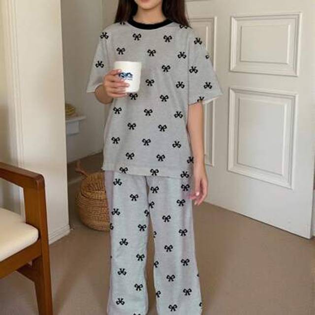 SHEIN Tween Girls Bow Decor Casual Simple Crew Neck Short Sleeve Top And Pants Loungewear Set, Suitable For Summer