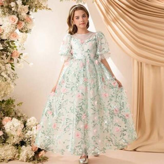 SHEIN Elegant Flower Girl Dress, Delicate Floral Pearl Collar, Ethereal Green Bottom Lace Dress With 3D Pink Flowers, Puff Sleeve, Suitable For Wedding