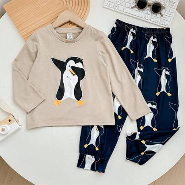 SHEIN Cartoon Penguin Print Crew Neck Long Sleeve Top And Long Pants Pajama Set For Young Boy