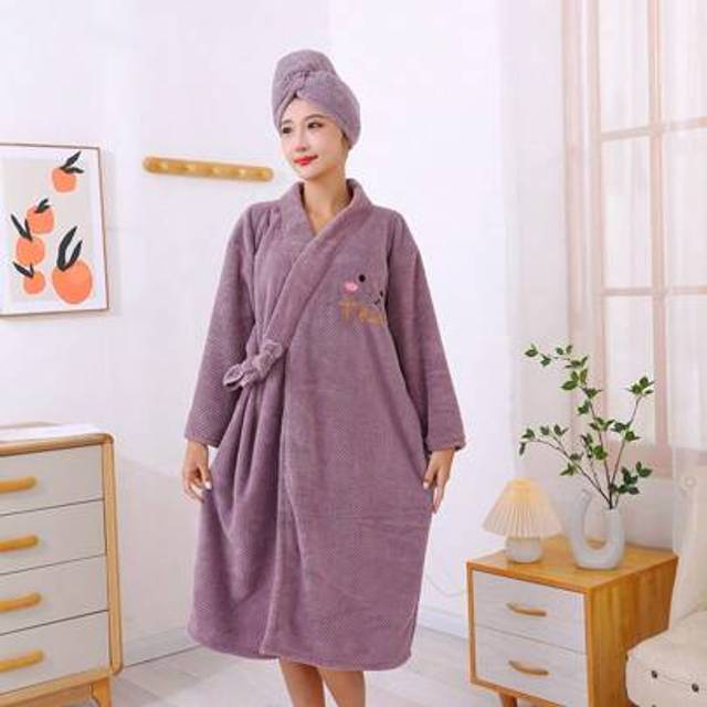SHEIN 1pc Extra Large Thick Home New Bathrobe, Absorbent Quick Dry Wearable Soft Adult Women Bath Robe (90*140CM), Women Knee-Length Waffle Knit Soft Lightw