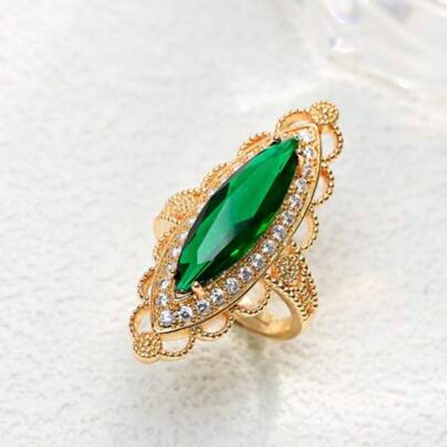 SHEIN 1pc Luxury Vintage Inlaid Shiny Long Rhinestone Old Money Style Adjustable Women Rings Chunky Rings,Suitable For Parties,Banquet,Wedding Decor,Elegant
