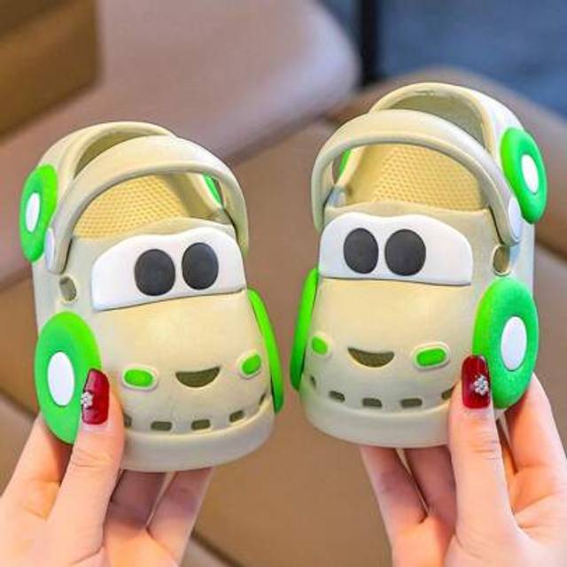SHEIN Cute Cartoon Design Sandals For Baby Girls, Breathable Anti-Slip Round Toe Car Shaped Hollow Hole Shoes For Baby Boys, Summer