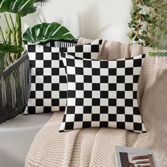 SHEIN 2pcs Velvet Soft Touch Decorative Pillow Covers, Minimalist Style Black & White Plaid, Geometric Design, Digital Printing, Home Decor Cushion Covers F