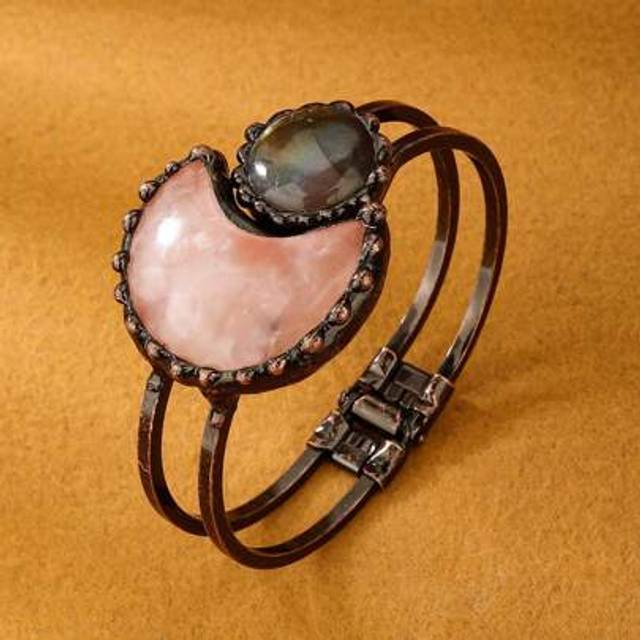 SHEIN 1pc Vintage Natural Rose Quartz Moon & Feldspar Exaggerated Handcrafted Electroplated Copper Bangle Bracelet For Women Party Gift