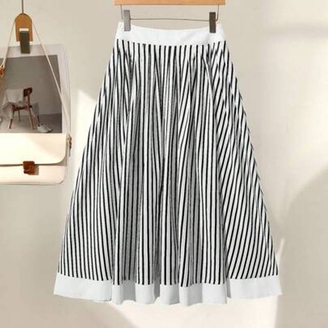 Franclia Women&#39;s Striped High Waist A-Line Mini Skirt, Versatile For Work & Vacation