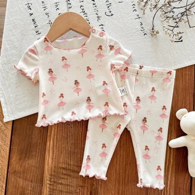 SHEIN 2pcs/Set Newborn Baby Girl Cute Cartoon Design Ruffled Collar Short Sleeve Top And Long Pants Knitted Soft & Skin-Friendly Pajama Set