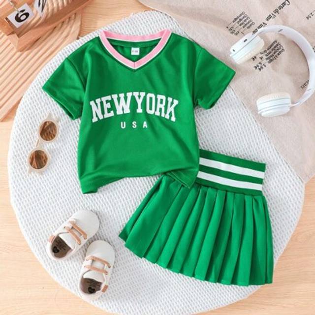 SHEIN 2pcs Girls Toddler Athletic Letter Print T-Shirt & Pleated Skirt Set, Fashion Casual Cheerleading Uniform For School, Vacation