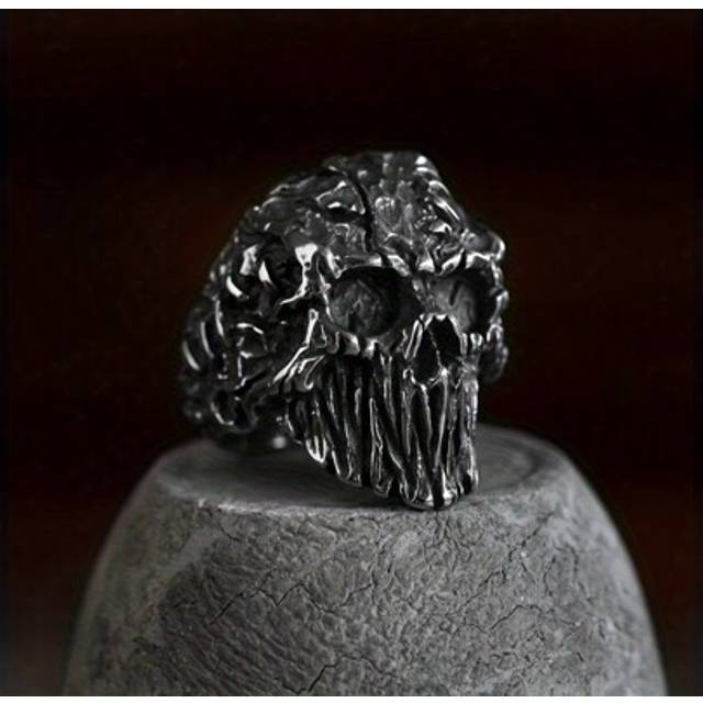 SHEIN New Personality Hip-Hop Men&#39;s Skull Ring, Gothic Punk Rock Jewelry Accessory
