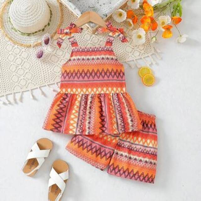 SHEIN Young Girl Casual Set: Sleeveless Striped Tank Top With Flounce Hem And Shorts, Summer