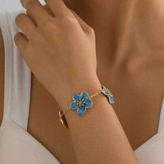 SHEIN 1pc Summer Resort Chic Blue Ombre Floral Design Women Bracelet, Elegant Jewelry Gift Suitable For Travel, Vacation, Music Festival Wear
