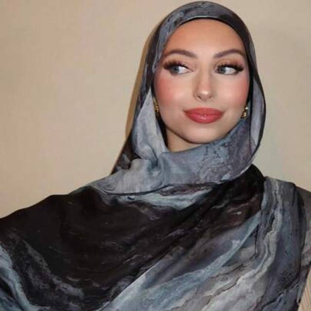 SHEIN 1PC Women&#39;s Scarves Bohemian Watercolor Veil Hijab,Autumn Muslim Head Scarf,Suitable For Daily Wear