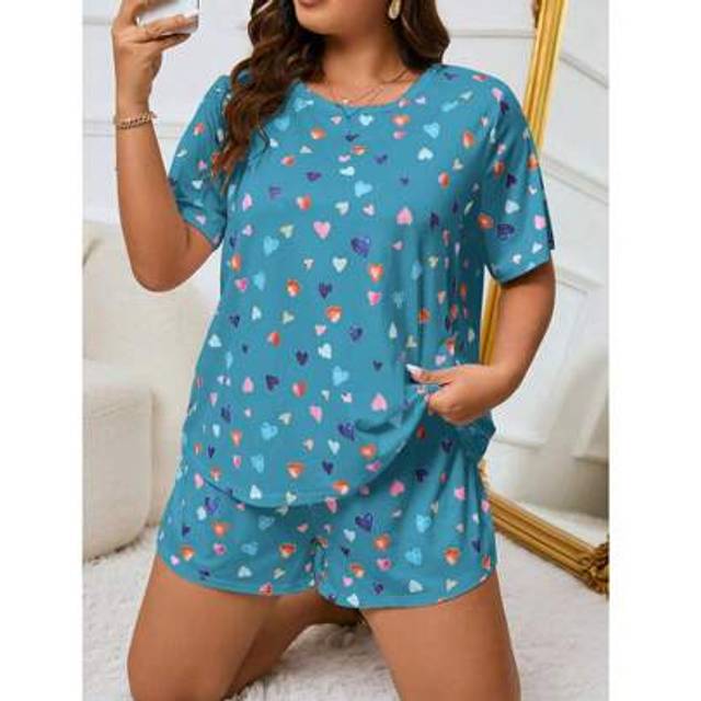 SHEIN Plus Size Comfy Heart Pattern Short Sleeve T-Shirt And Shorts Pajama Set, Summer