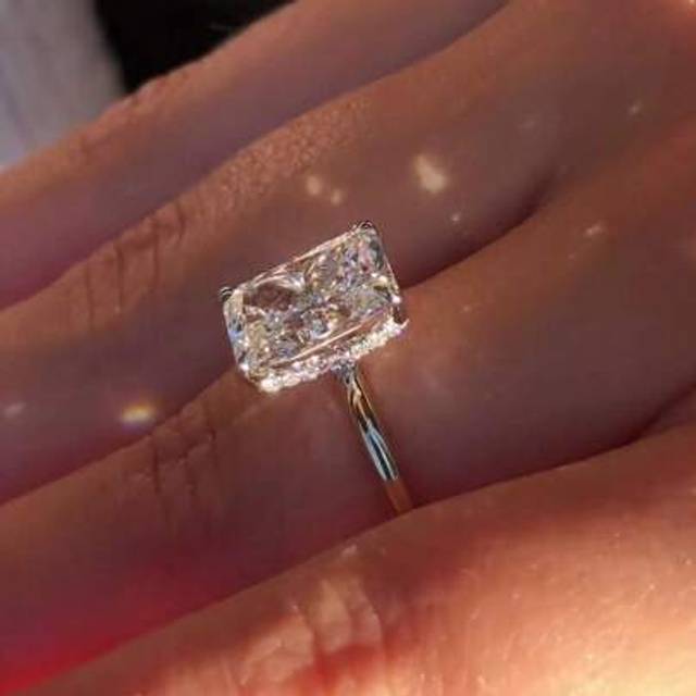 SHEIN Charm Radiant Cut White Cubic Zirconia Engagement Ring For Women Fashion Wedding Bridal Proposal Jewelry Solitaire Ring Birthday Anniversary Valentine