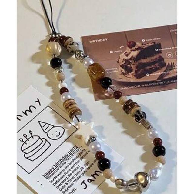 SHEIN 1pc Vintage Brown Leopard Print Cat Pearl Lanyard Phone Charm Short Wristlet Keychain Camera Pendant For Women Gifts For Mother, Family, Friends, Birt